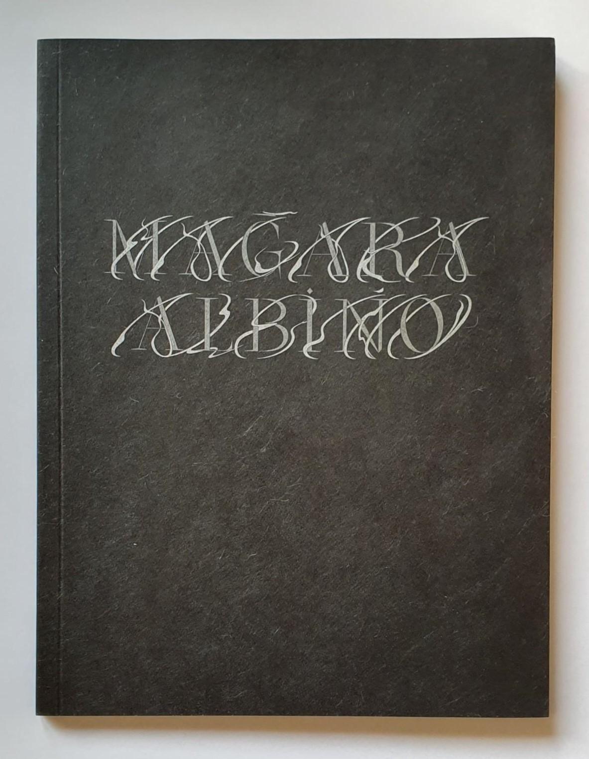 Mağara / Albino