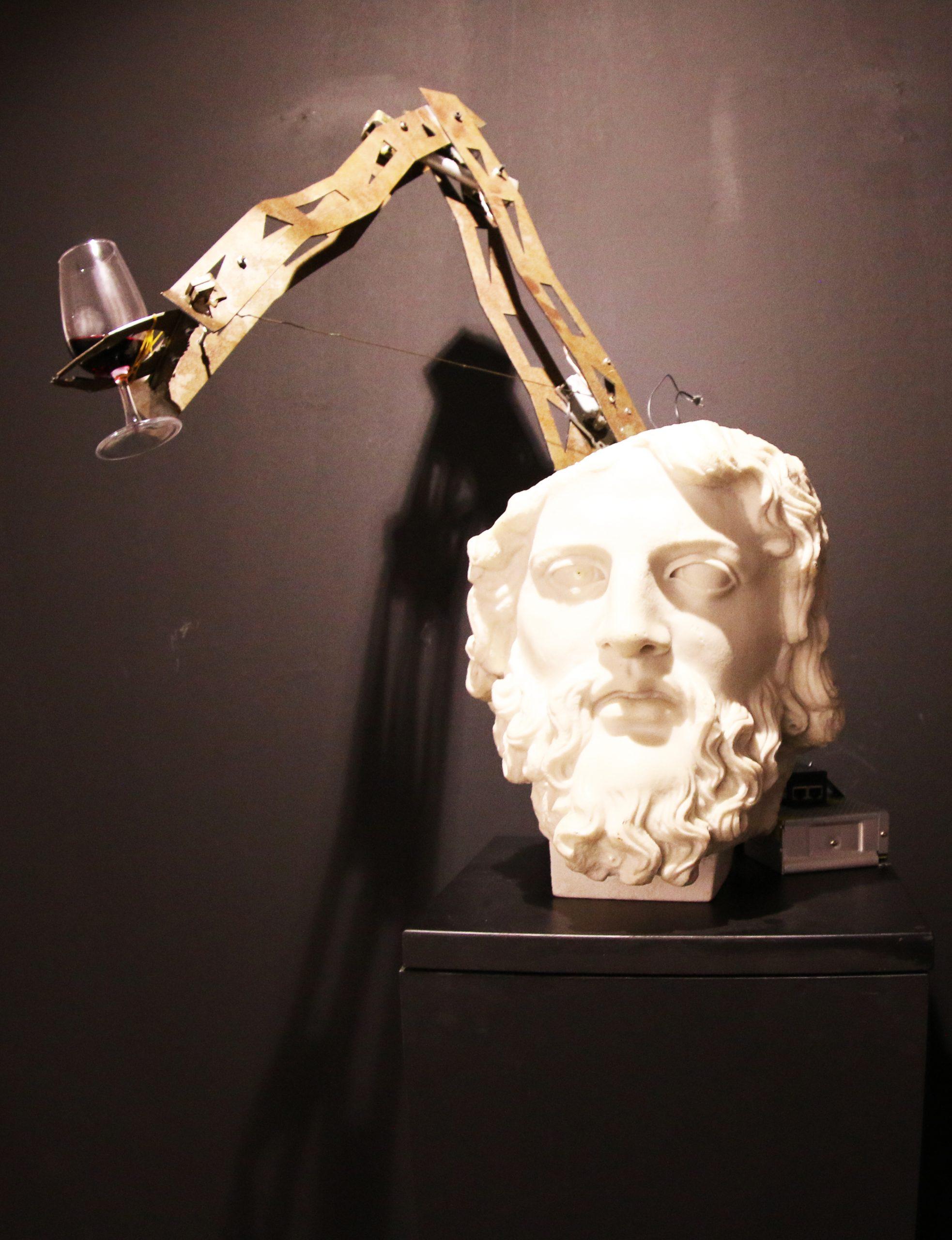 Kafadan Kollu Zeus