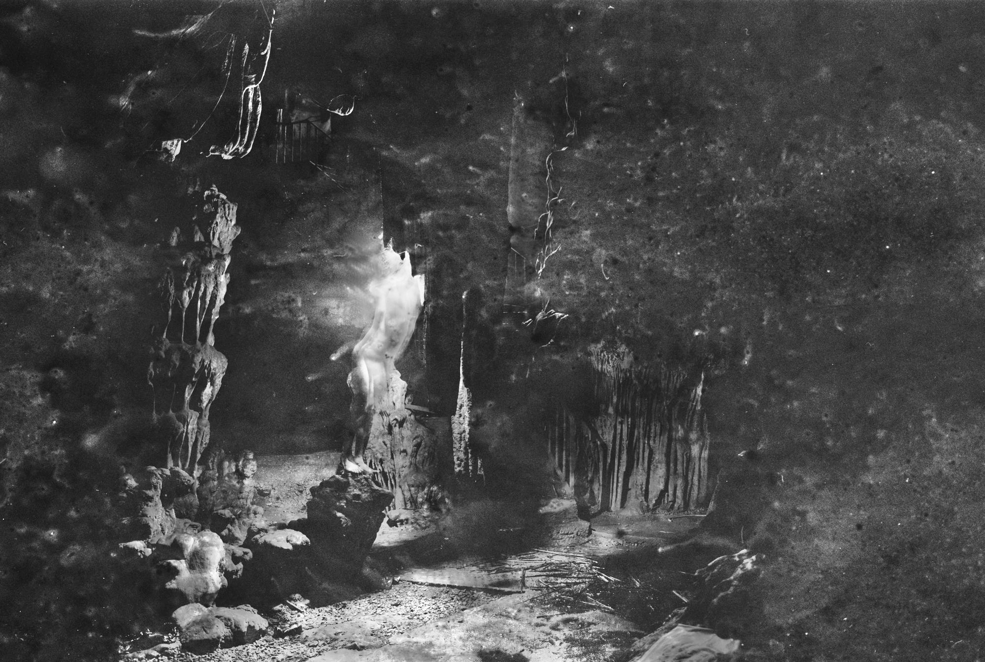 Cave Albino – Untitled 29