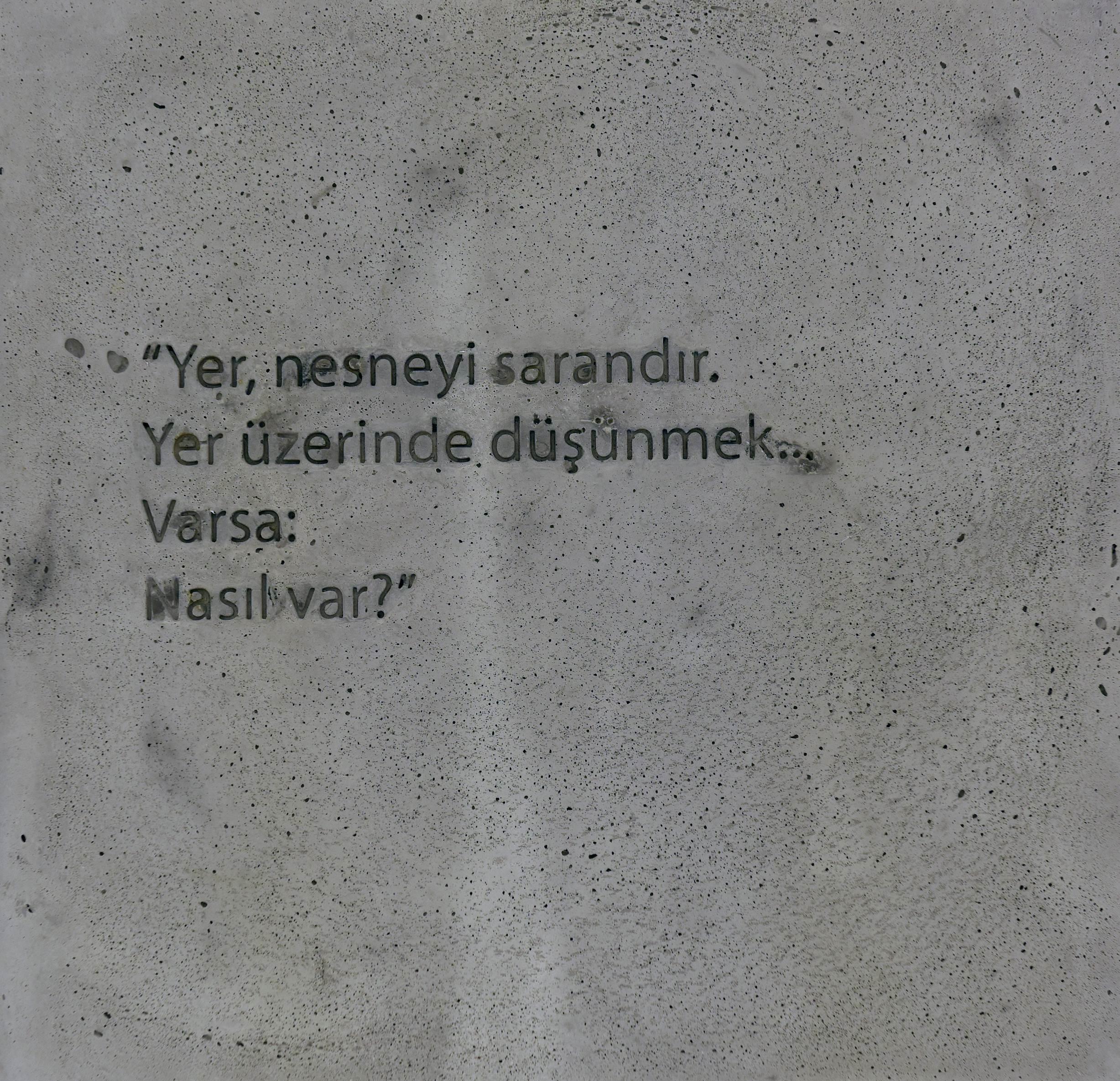 Yer-siz / Place-less
