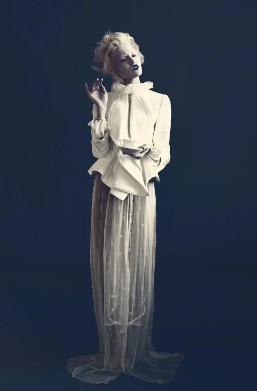 PORCELAIN